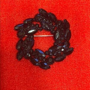 Elegant Black Brooch